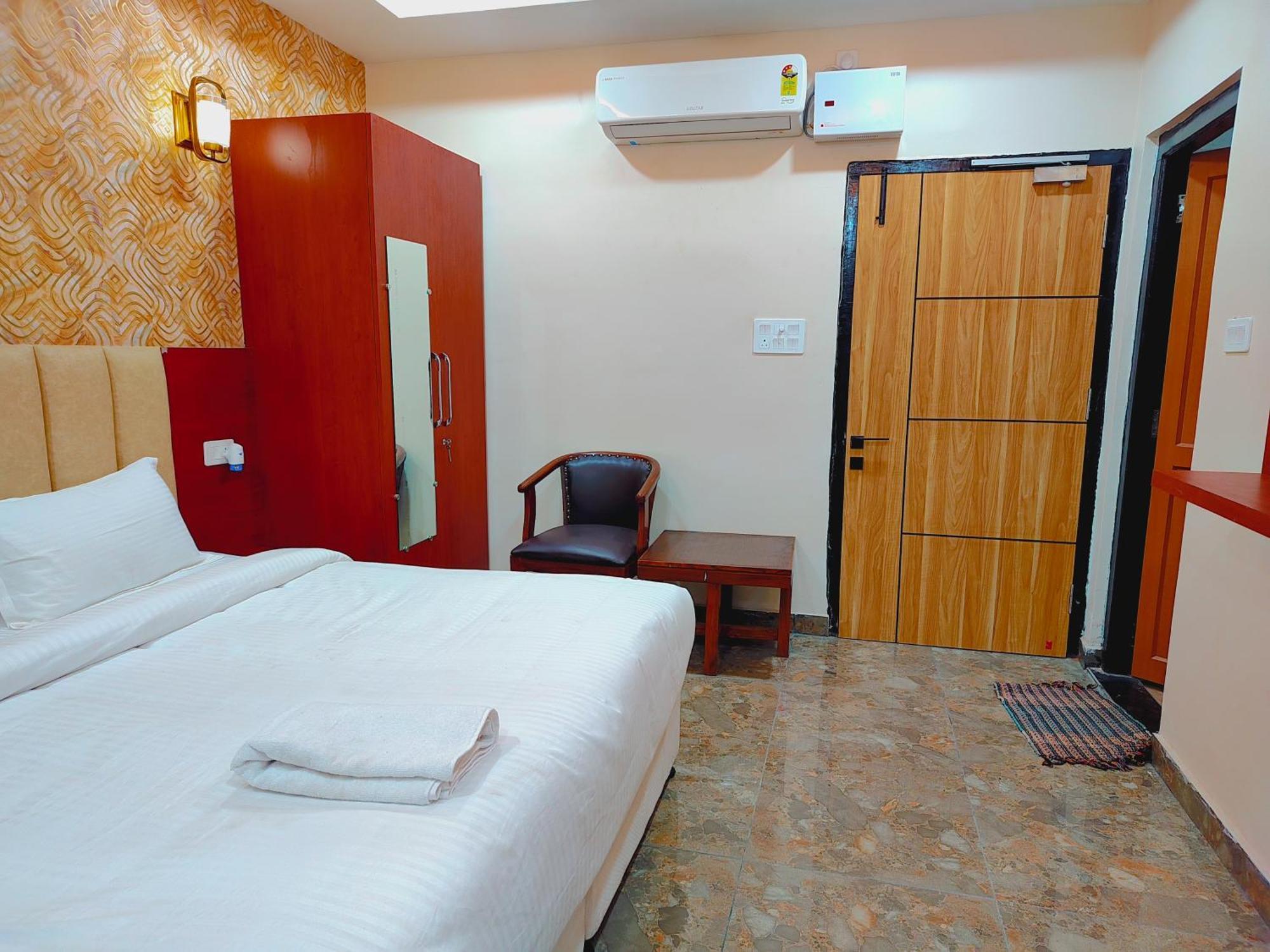 Awadh Samrat Resort Ayodhya Eksteriør billede