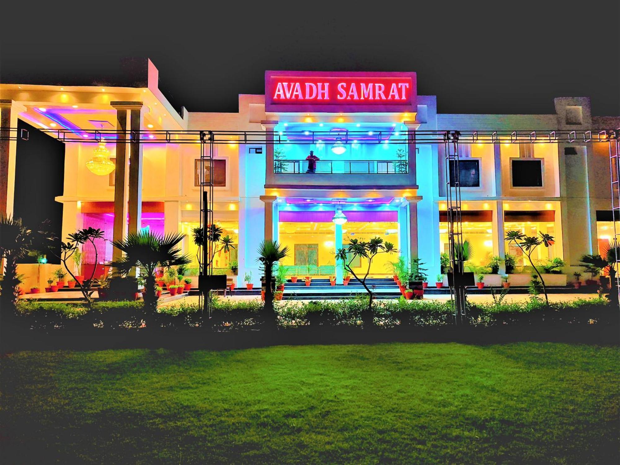 Awadh Samrat Resort Ayodhya Eksteriør billede